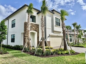 Building Photo - 4490 Gramercy Dr