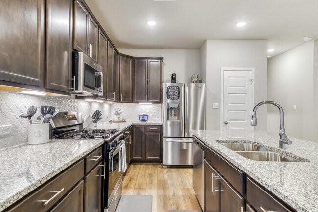 Building Photo - 15225 Still Water Mdw Lp