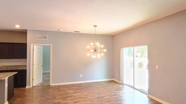 Building Photo - 3920 Loon Ln