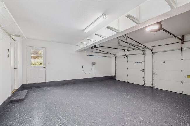 Building Photo - 174 W Greywing Cir