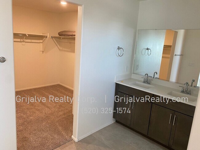 Building Photo - 4 Bed, 3 Bath House + Den + Loft in Gladden Farms * MOVE-IN SPECIAL* (Moore Rd/Tangerine Farms)
