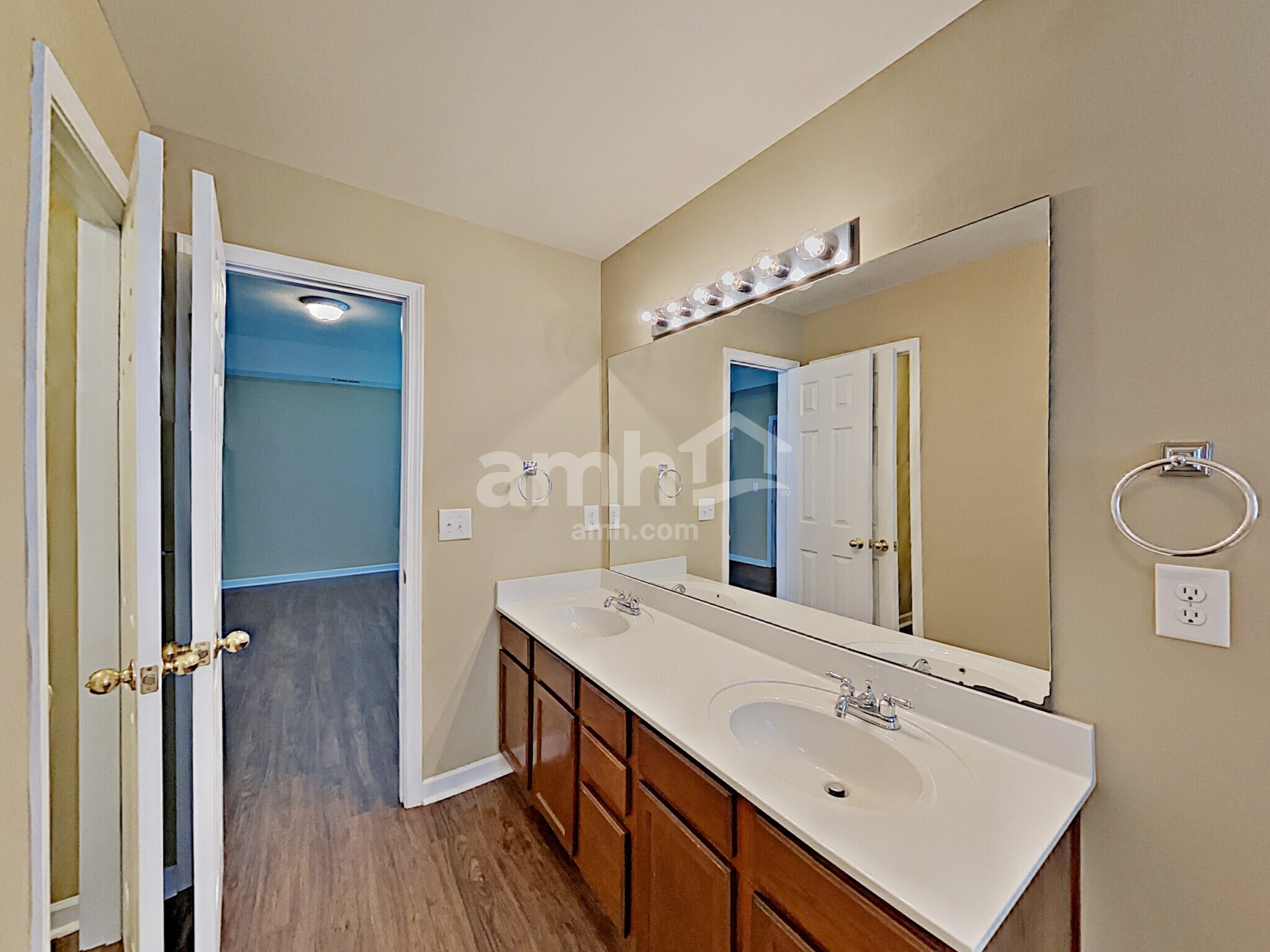 Building Photo - 4027 Cadence Dr