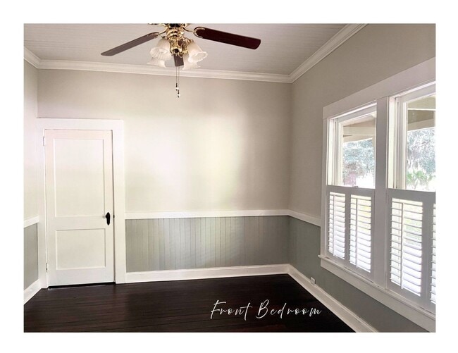 Building Photo - 208 Bartlett St