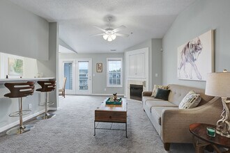 Building Photo - Freshley Painted! Updated Flooring! Centra...