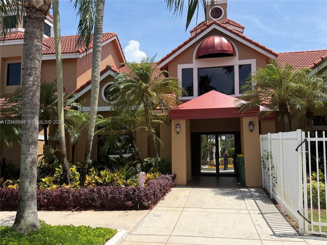 Building Photo - 15560 SW 104th Terrace