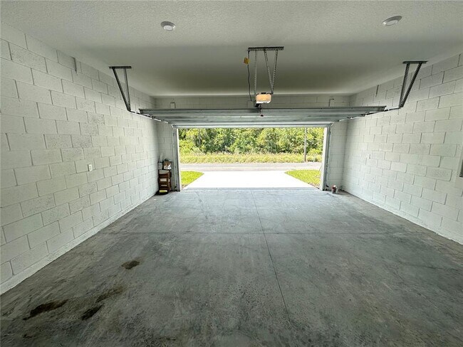 Building Photo - 11780 Sunsail Ave
