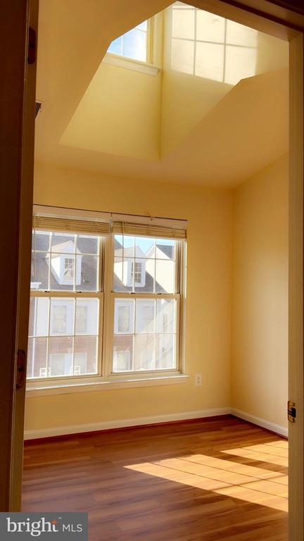 Building Photo - 20868 Rockingham Terrace