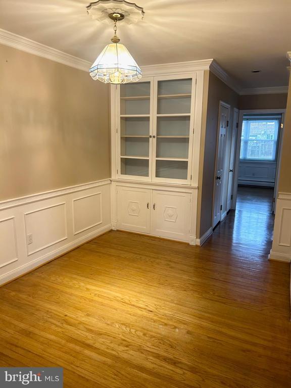 Building Photo - 1223 Drexel Ave