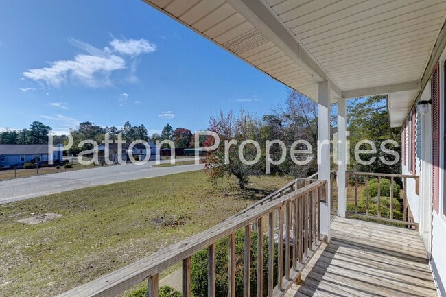 Building Photo - West Columbia Home- Hamlet South Commuity