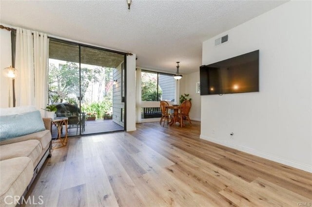 Building Photo - 5451 Twin Lakes Dr