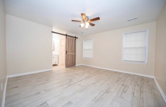 Building Photo - 1782 Dogwood Rd