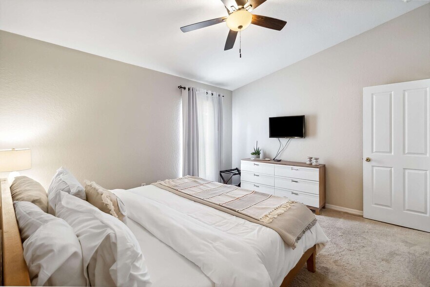 Master Suite - 222 Reserve Dr