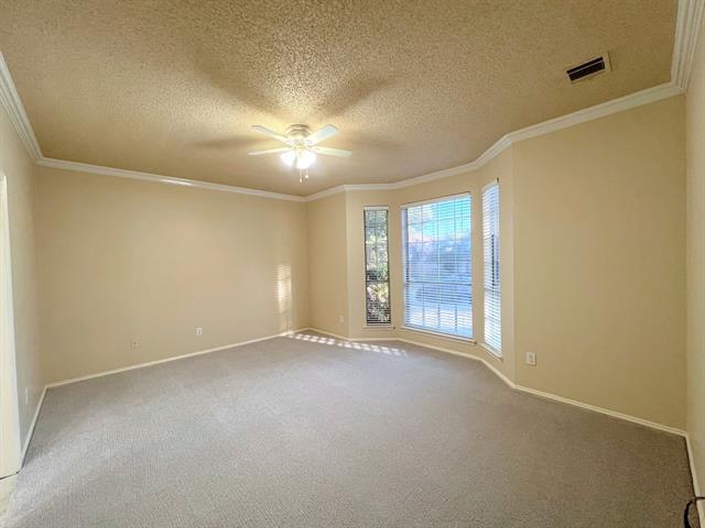 Building Photo - 705 Pine Lakes Dr