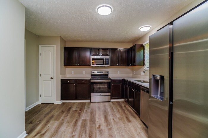 Building Photo - 7230 Calusa Drive