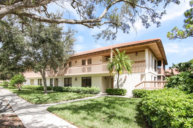 Building Photo - 512 Brackenwood Pl