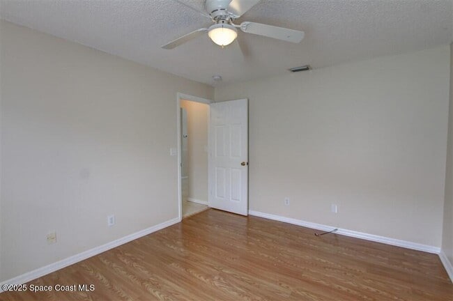 Building Photo - 2138 Caledonia Pl