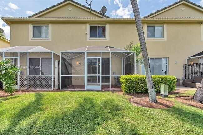 Building Photo - 2470 Cordoba Bend
