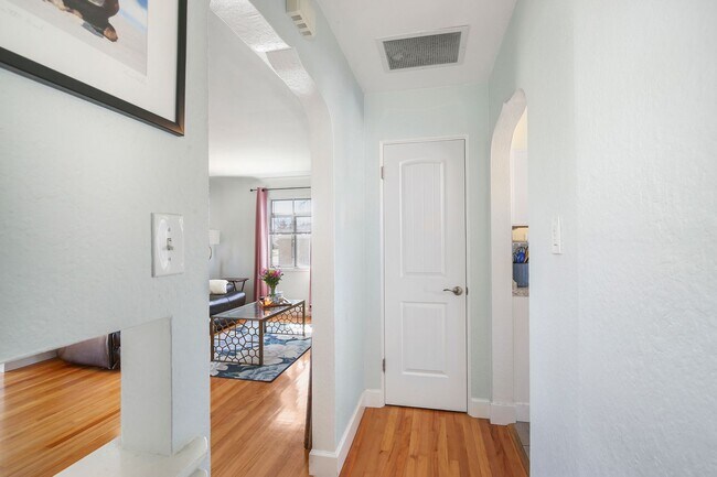 Building Photo - 3361 Leyden St
