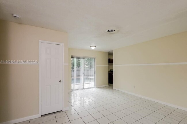 Building Photo - 998 NW 202nd St