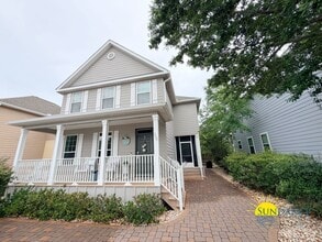 Building Photo - 137 Golf Villa Dr