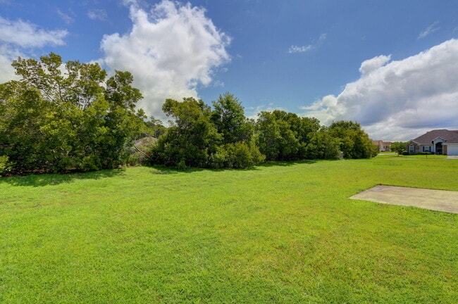 Building Photo - 3 Bedroom 2 Bathroom Live Oak - Richmond Hill