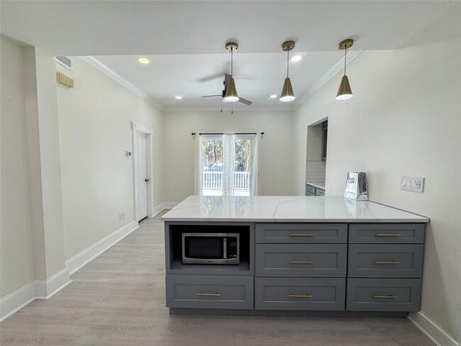 Building Photo - 41 W Buffalo St