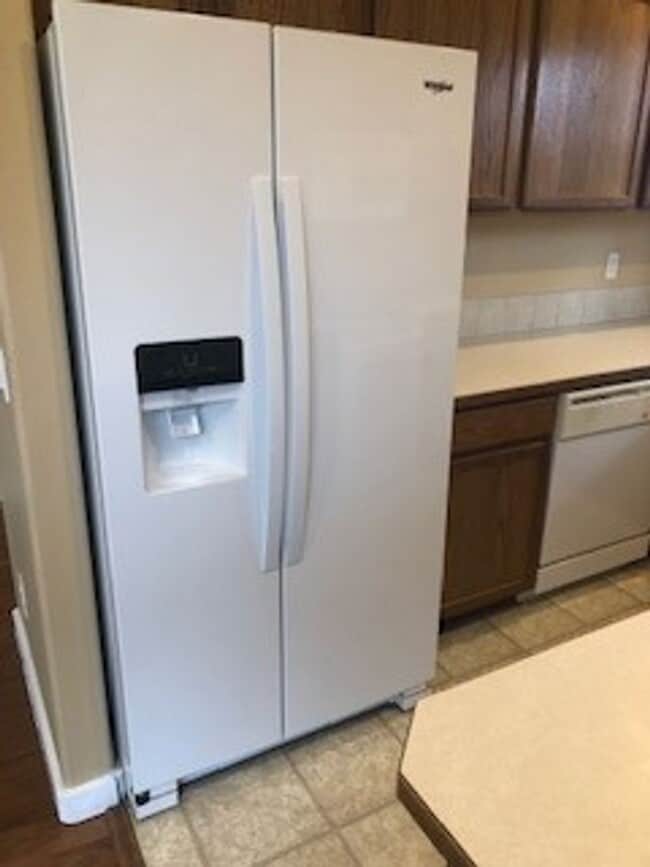 Building Photo - Three Bedroom Home in Albany