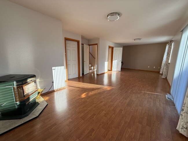 Building Photo - Private 4BD/3BTH Home on Quiet Drive | Lake Stevens Mission Ridge Community