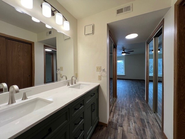 Building Photo - 3951 Fairway Hills Dr