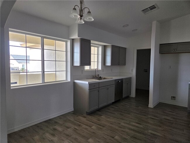 Building Photo - 5386 Tierra Linda Dr