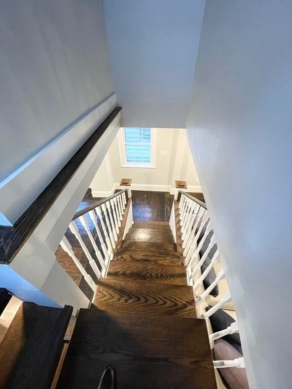 Building Photo - 36 Joy St