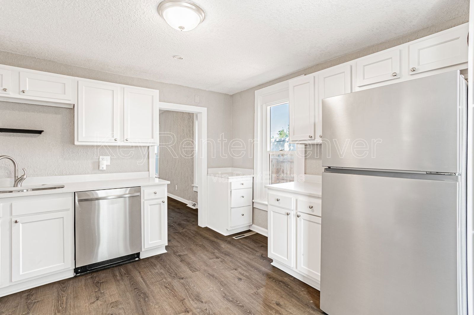 Building Photo - 4768 Vine St