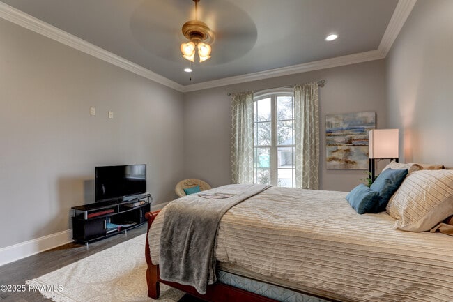 Building Photo - 505 N Montauban Dr