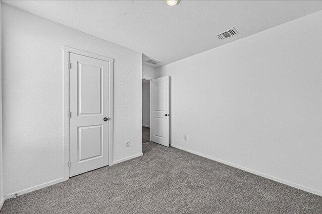 Building Photo - 1314 Lady Yoli St