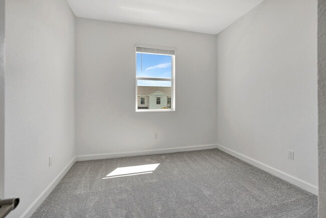 Building Photo - 539 Rivergrass St