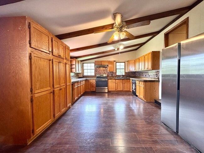 Building Photo - Freshly Updated 3 Bedroom/ 2 Bathroom Country Home