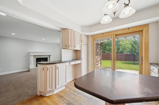 Building Photo - 7302 Parkway Ct