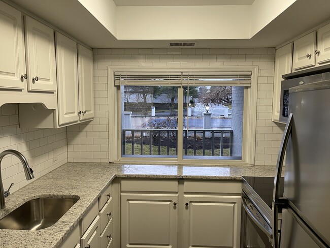 Kitchen - 395 Redding Rd