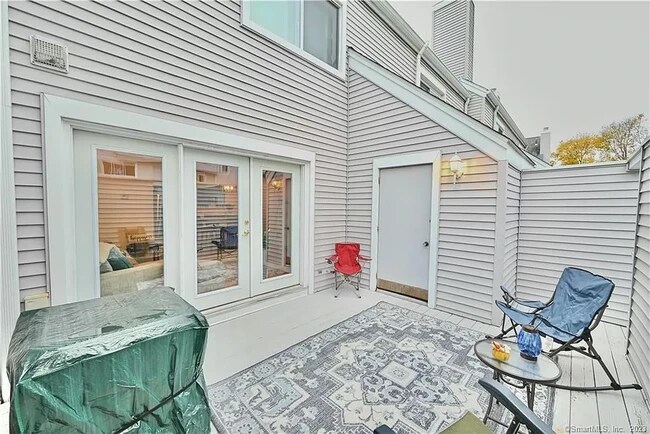 Patio - 95 Country Pl