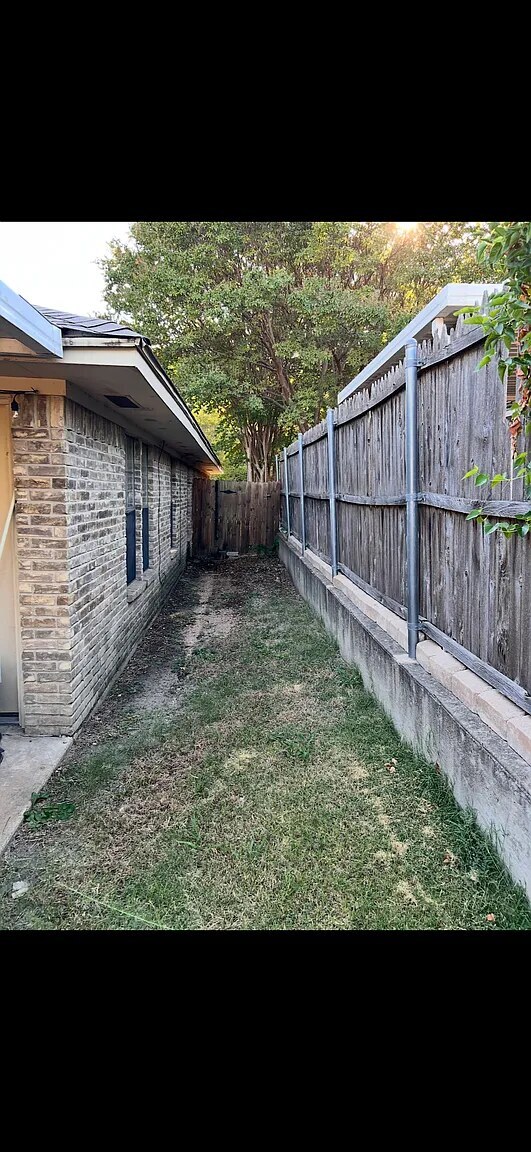 Building Photo - 356 Park Brook Dr