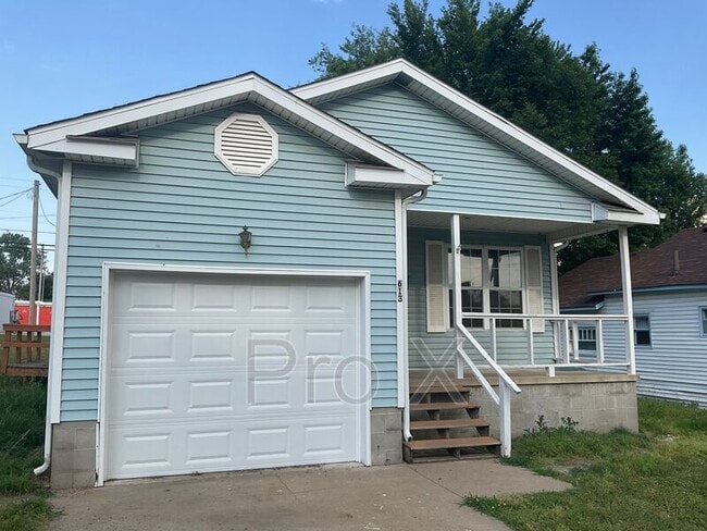 Building Photo - 613 S Brownell Ave