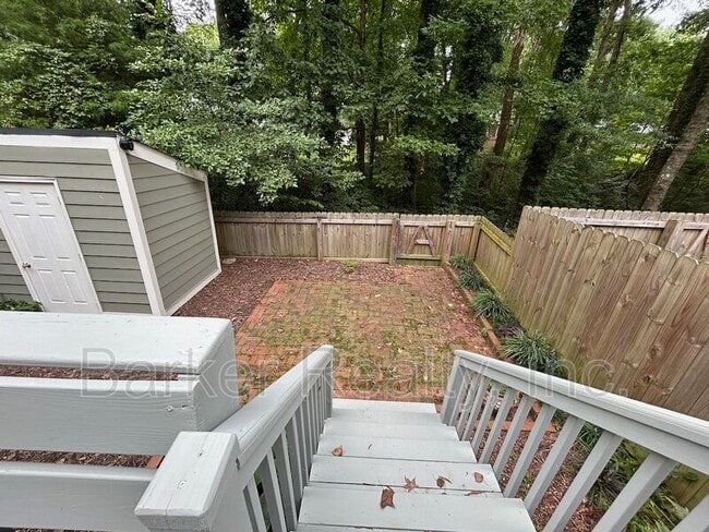 Building Photo - 1215 Collington Dr