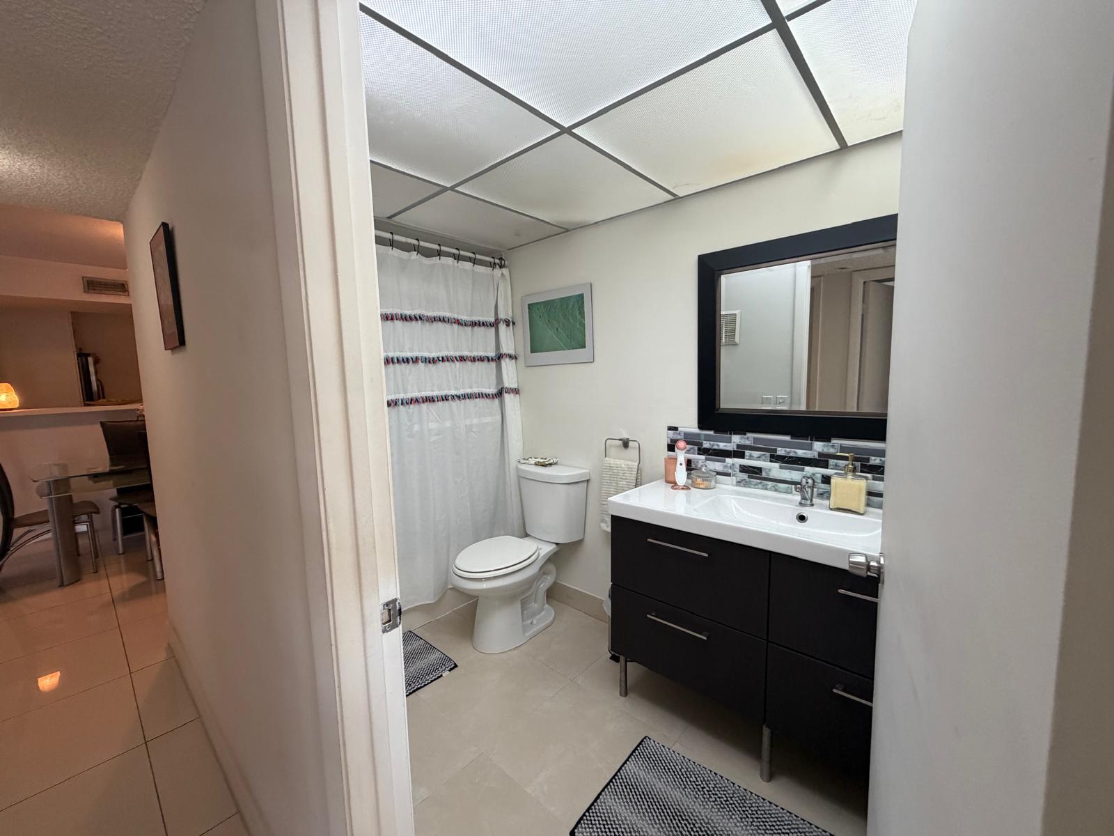 Building Photo - 468 NE 206th Ln