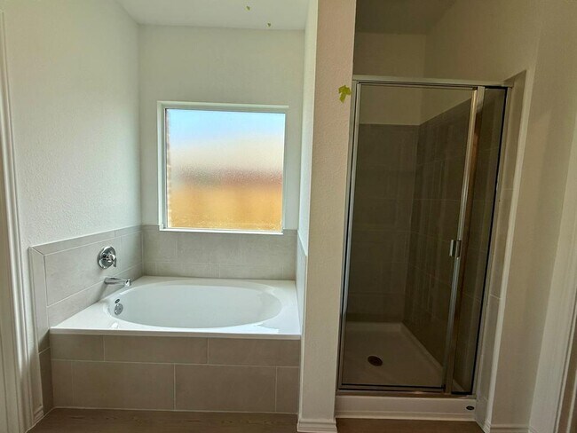 Building Photo - 306 Camargue Dr