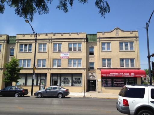Primary Photo - 4504 W Fullerton Ave