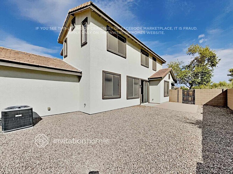 Building Photo - 2862 S Arroyo Ln