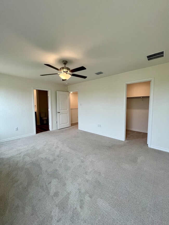 Building Photo - 14839 Vance Jackson Rd