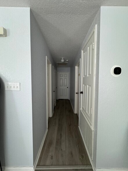 Building Photo - 5519 Spring Walk