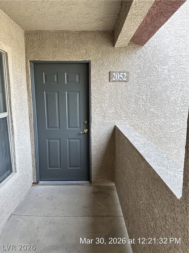 Building Photo - 8000 W Badura Ave