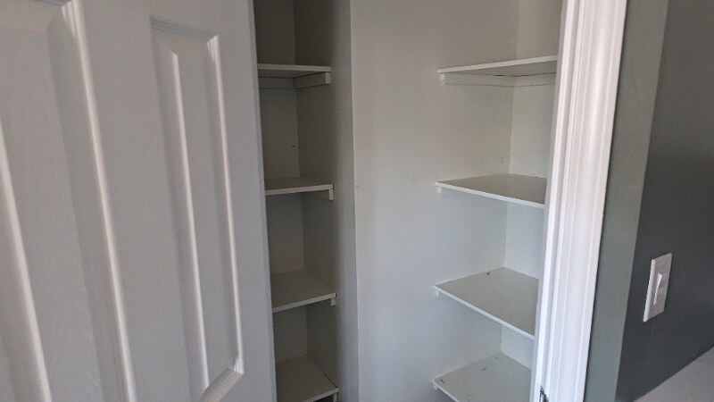 Building Photo - 3438 E Monte Vista Dr